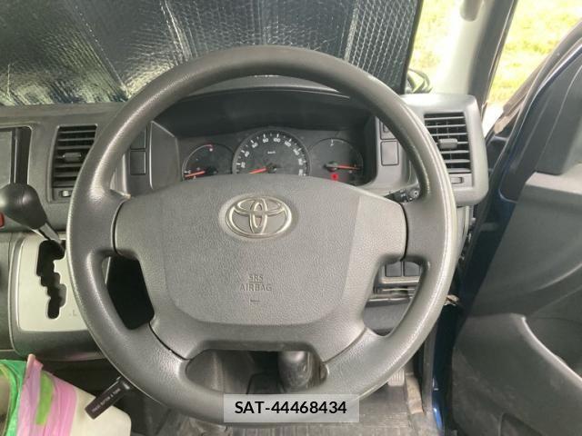 Toyota HIACE VAN 2014-01 7360218-10