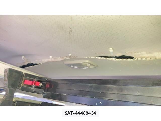 Toyota HIACE VAN 2014-01 7360218-18