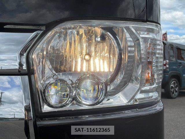 Toyota HIACE VAN 2019-10 7360213-15