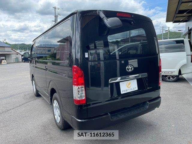 Toyota HIACE VAN 2019-10 7360213-23