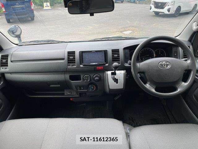 Toyota HIACE VAN 2019-10 7360213-2