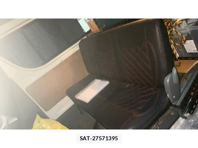 Toyota HIACE VAN 2006-08 7360221-10
