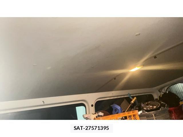 Toyota HIACE VAN 2006-08 7360221-11