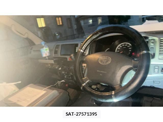 Toyota HIACE VAN 2006-08 7360221-15