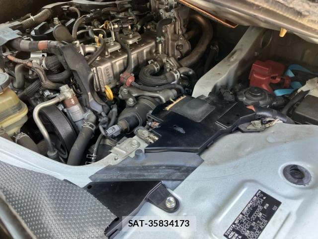 Toyota HIACE VAN 2018-03 7360214-17