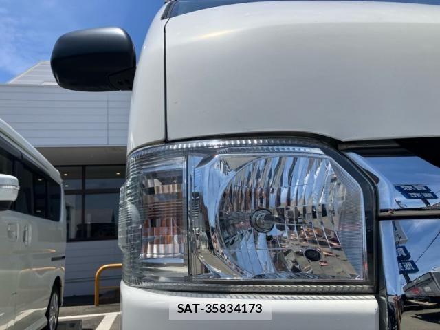 Toyota HIACE VAN 2018-03 7360214-2