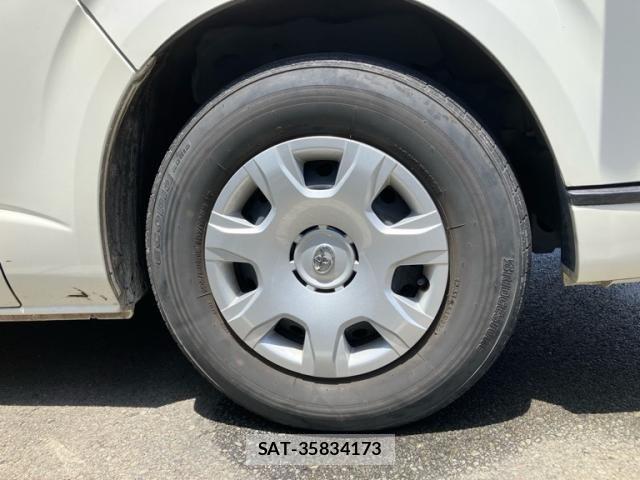 Toyota HIACE VAN 2018-03 7360214-3