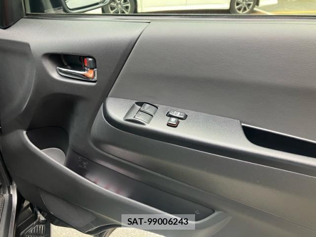 Toyota HIACE VAN 2021-07 7360206-15