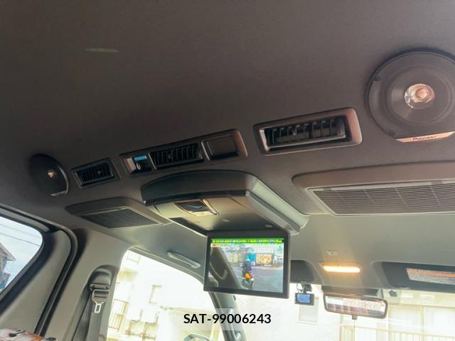 Toyota HIACE VAN 2021-07 7360206-18