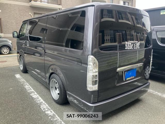 Toyota HIACE VAN 2021-07 7360206-1