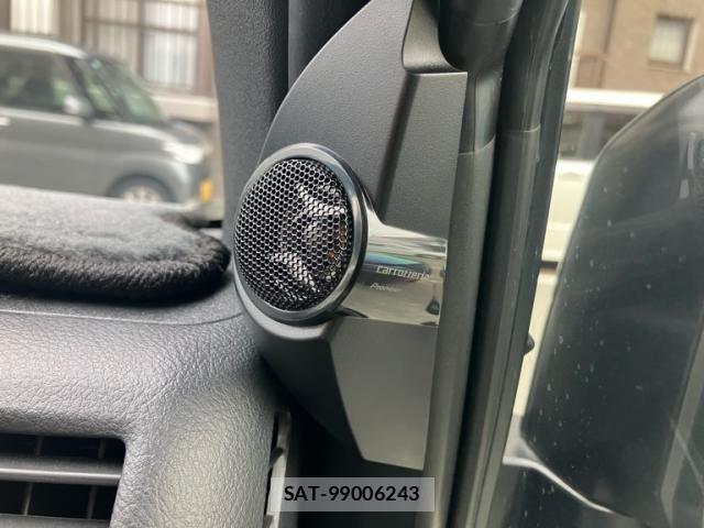 Toyota HIACE VAN 2021-07 7360206-20