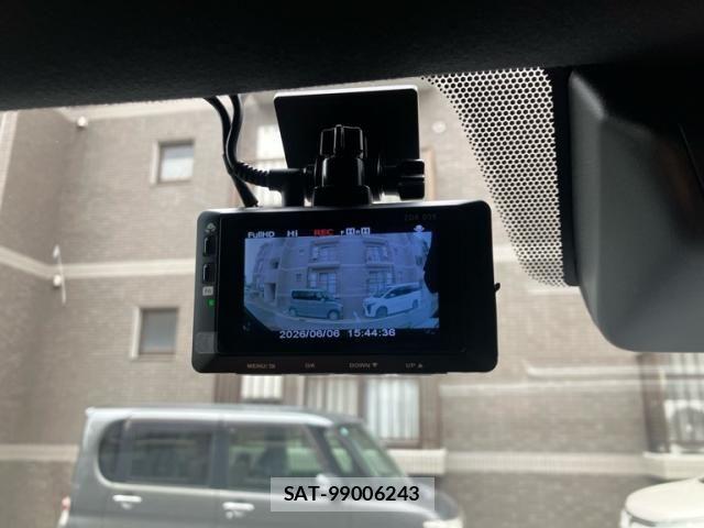 Toyota HIACE VAN 2021-07 7360206-22