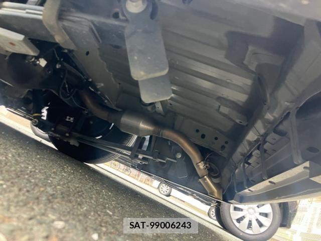 Toyota HIACE VAN 2021-07 7360206-27