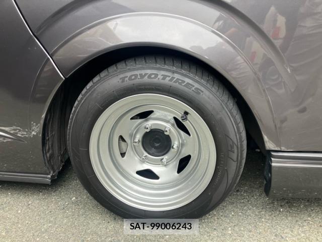 Toyota HIACE VAN 2021-07 7360206-4