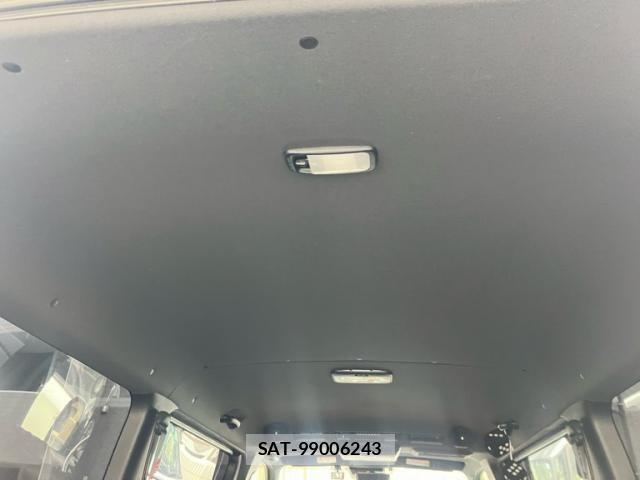 Toyota HIACE VAN 2021-07 7360206-6