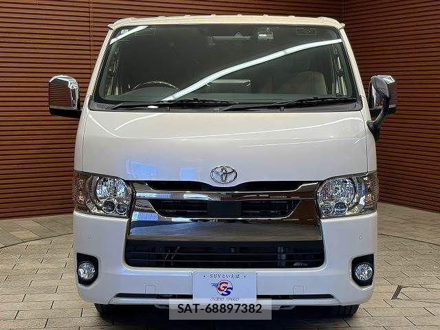 Toyota HIACE VAN 2022-03 7360199-16