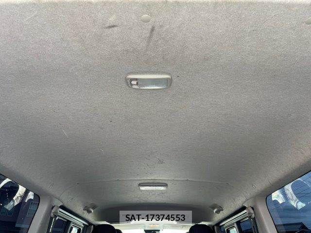 Toyota HIACE VAN 2021-04 7360202-14