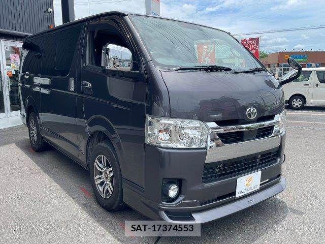 Toyota HIACE VAN 2021-04 7360202-21