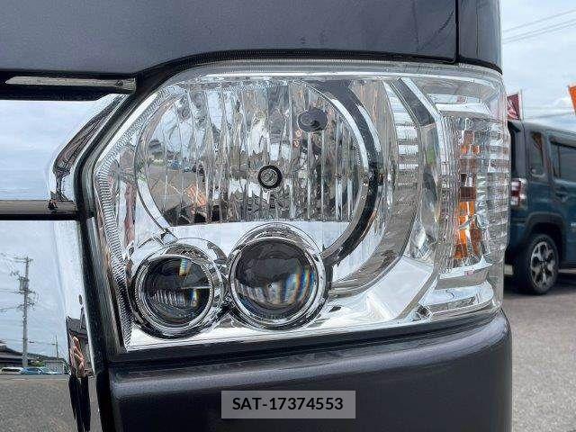 Toyota HIACE VAN 2021-04 7360202-27