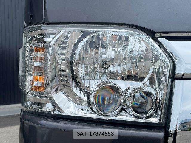 Toyota HIACE VAN 2021-04 7360202-28
