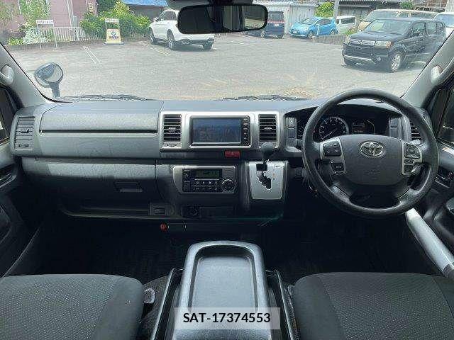 Toyota HIACE VAN 2021-04 7360202-2