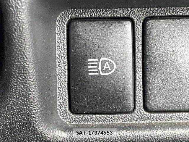 Toyota HIACE VAN 2021-04 7360202-8