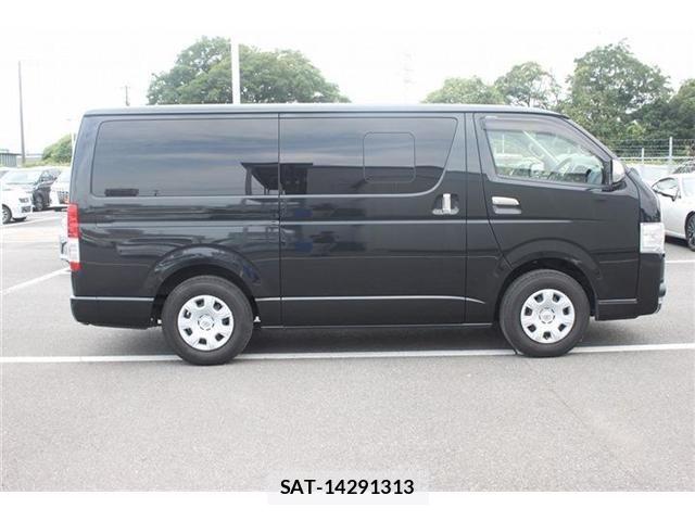 Toyota HIACE VAN 2019-09 7394560-12
