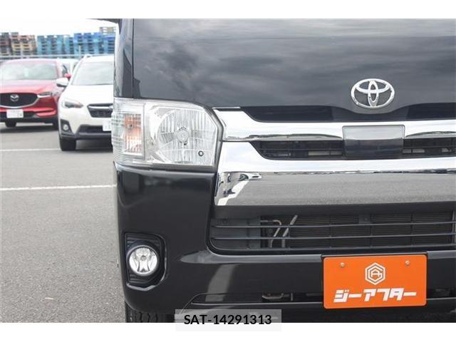 Toyota HIACE VAN 2019-09 7394560-13