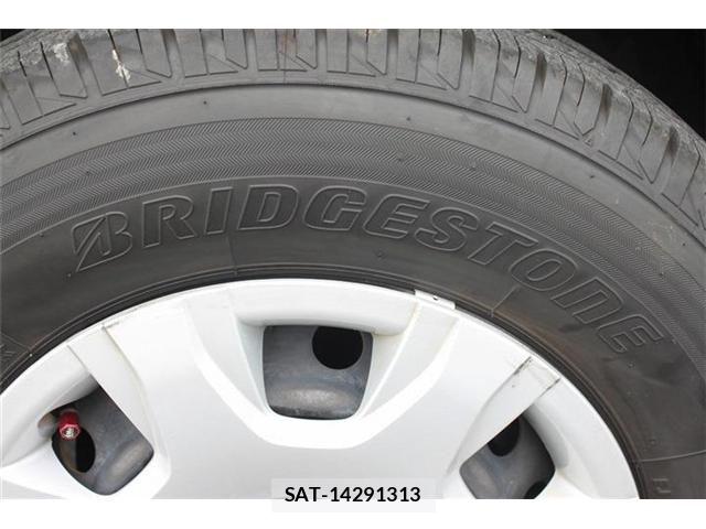 Toyota HIACE VAN 2019-09 7394560-26