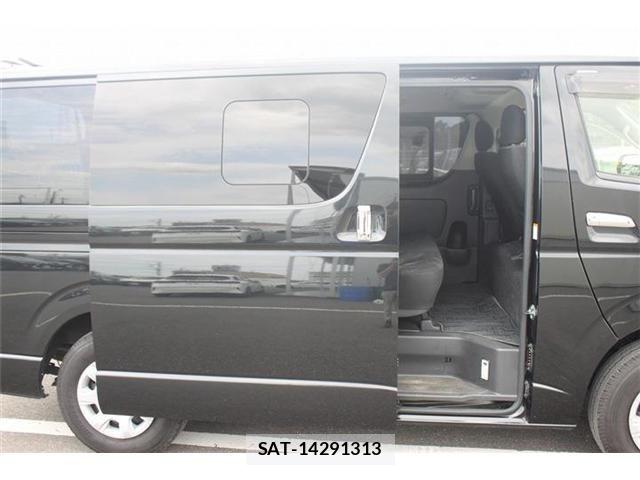 Toyota HIACE VAN 2019-09 7394560-29