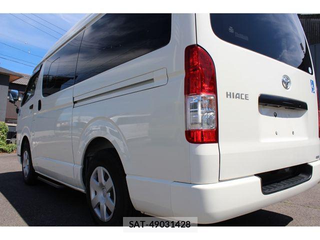 Toyota HIACE VAN 2018-03 7394556-24