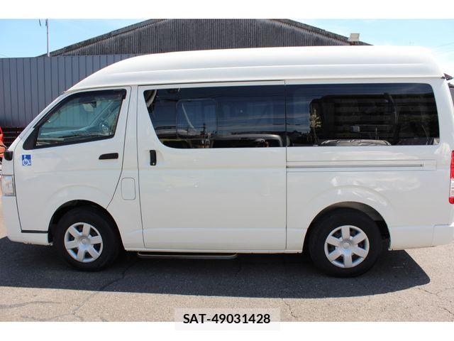 Toyota HIACE VAN 2018-03 7394556-25