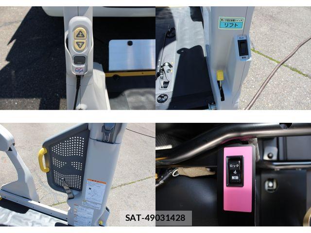 Toyota HIACE VAN 2018-03 7394556-4