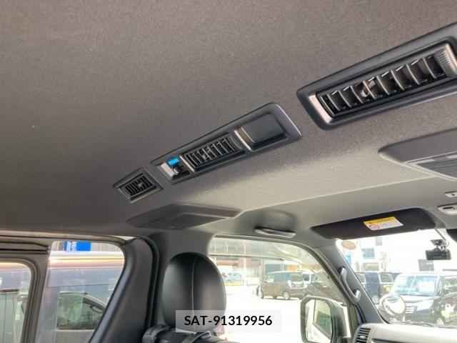 Toyota HIACE VAN 2021-05 7394557-16