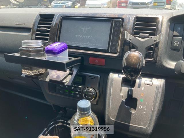 Toyota HIACE VAN 2021-05 7394557-19