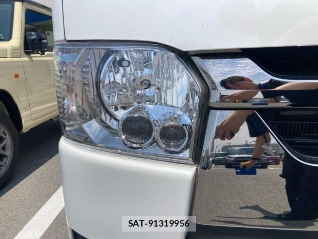 Toyota HIACE VAN 2021-05 7394557-3
