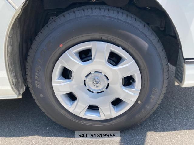 Toyota HIACE VAN 2021-05 7394557-4