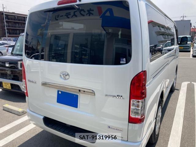 Toyota HIACE VAN 2021-05 7394557-8