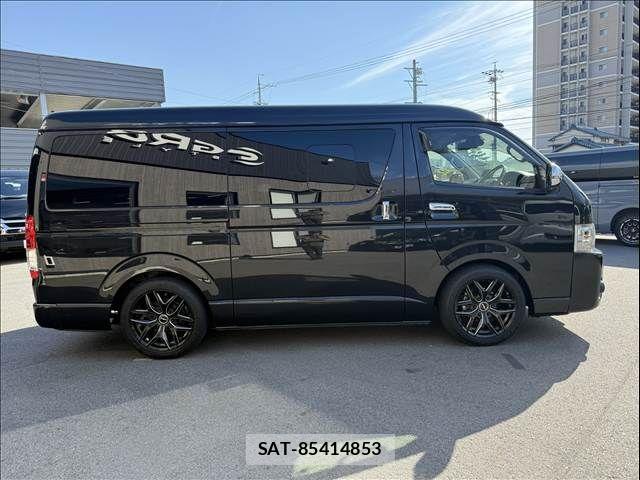 Toyota HIACE VAN 2018-06 7394553-12