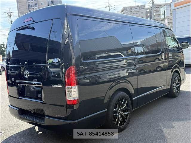 Toyota HIACE VAN 2018-06 7394553-14