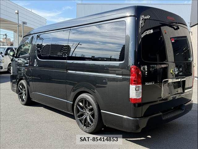 Toyota HIACE VAN 2018-06 7394553-15