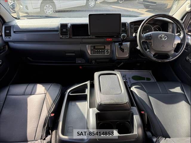 Toyota HIACE VAN 2018-06 7394553-3