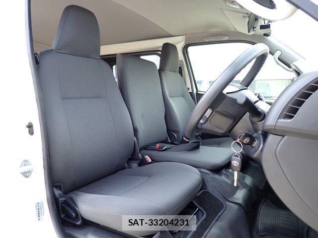 Toyota HIACE VAN 2021-03 7394561-22