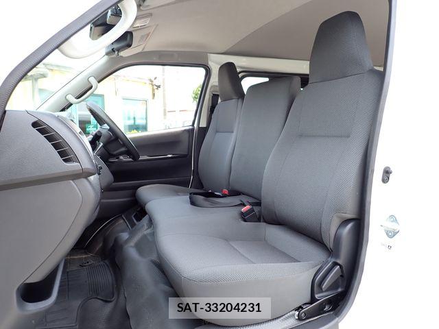 Toyota HIACE VAN 2021-03 7394561-23