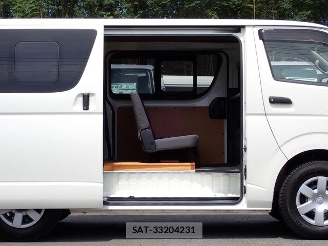 Toyota HIACE VAN 2021-03 7394561-4