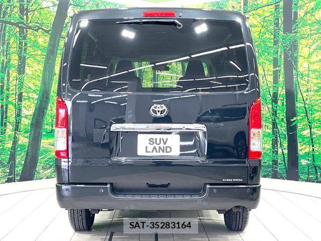 Toyota HIACE VAN 2023-07 7394559-15