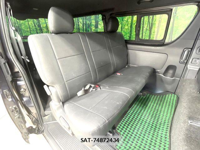 Toyota HIACE VAN 2022-05 7394555-9