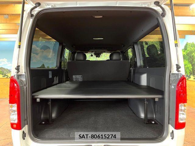 Toyota HIACE VAN 2025-10 7394547-10
