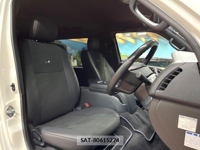 Toyota HIACE VAN 2025-10 7394547-8