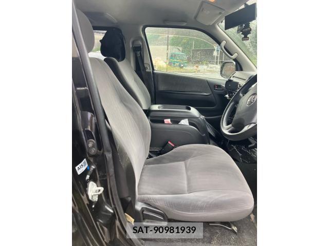Toyota HIACE VAN 2011-07 7394562-9